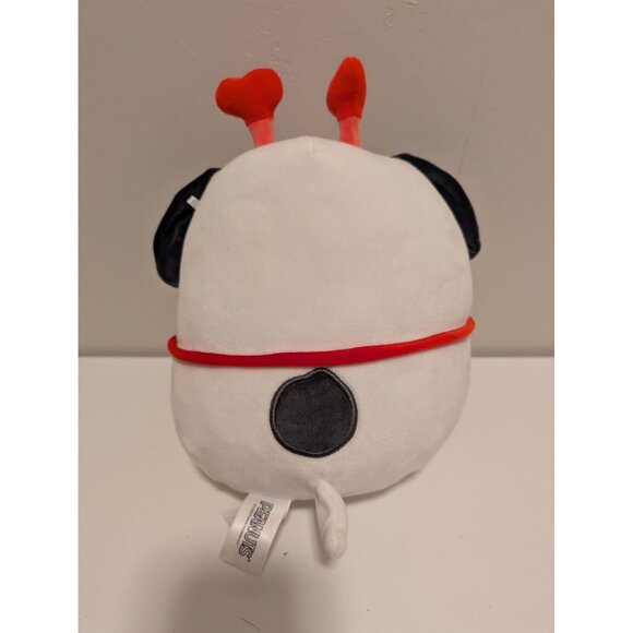 Snoopy Valentines Day Squishmallows Plush Toy With Heart - Picture 3 of 5